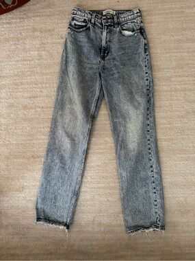 Abercrombie and Fitch Ultra High-Waist Acid Wash the 90s Straight Leg Jeans